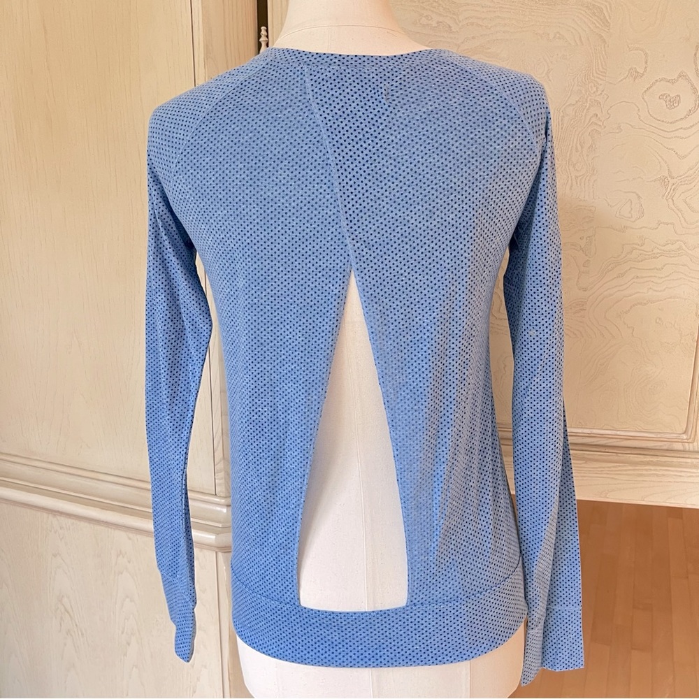 2(X)IST Open Back Long-Sleeve Crewneck Knit Top -- NWT